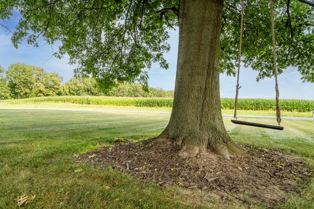 31401 Middle Crossing Road, Silver Creek Twp, MI 49047
