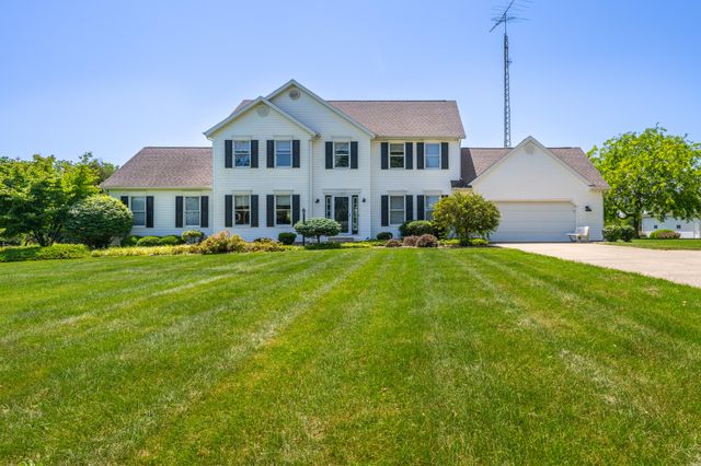 31401 Middle Crossing Road, Silver Creek Twp, MI 49047