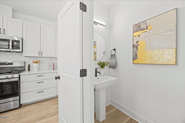 829 Cumberland Street, Raleigh, NC 27610