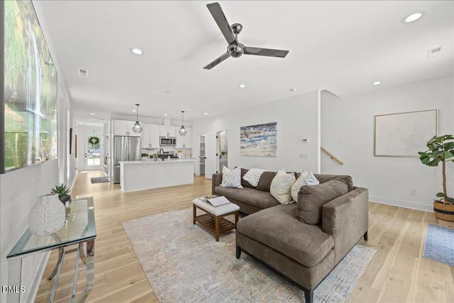829 Cumberland Street, Raleigh, NC 27610