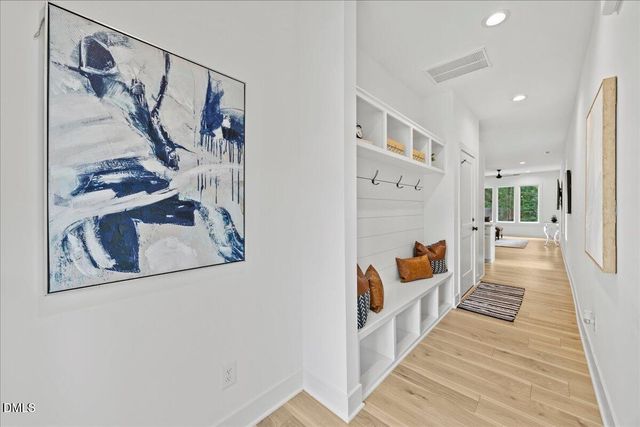 829 Cumberland Street, Raleigh, NC 27610