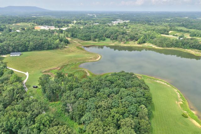 472 Eagle View Ln, Mcminnville, TN 37110