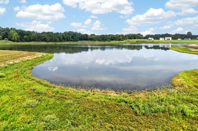 472 Eagle View Ln, Mcminnville, TN 37110