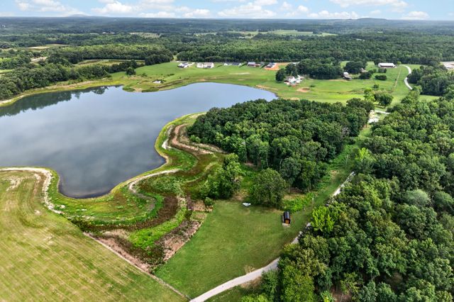 472 Eagle View Ln, Mcminnville, TN 37110
