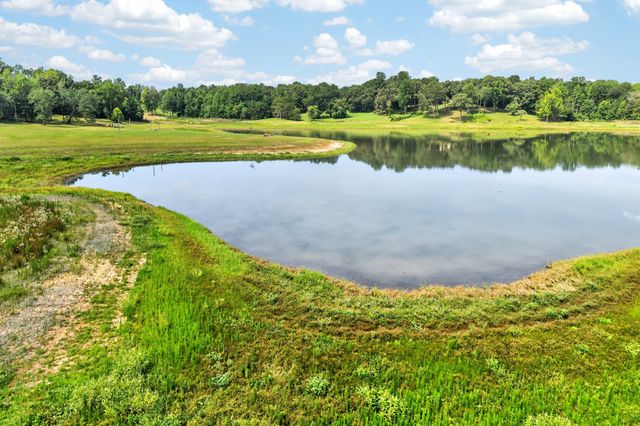 472 Eagle View Ln, Mcminnville, TN 37110