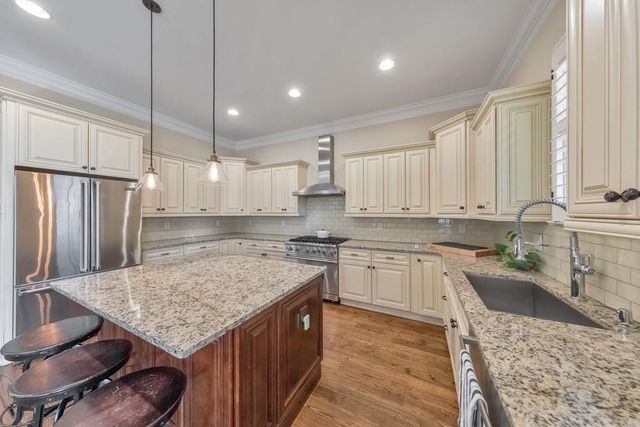 1364 Kilmarnock Point NW, Kennesaw, GA 30152