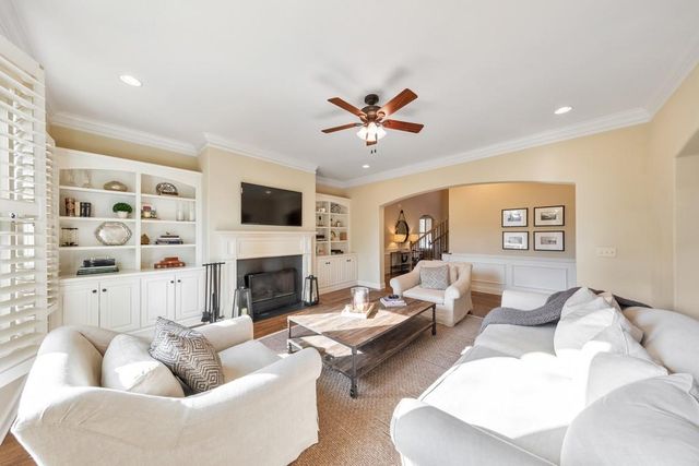 1364 Kilmarnock Point NW, Kennesaw, GA 30152