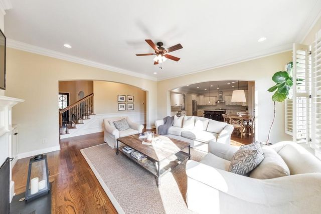 1364 Kilmarnock Point NW, Kennesaw, GA 30152