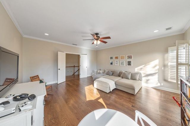 1364 Kilmarnock Point NW, Kennesaw, GA 30152