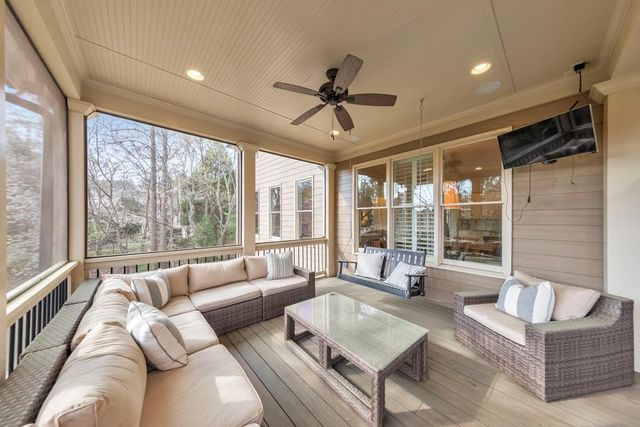 1364 Kilmarnock Point NW, Kennesaw, GA 30152