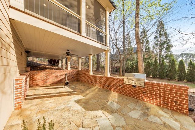 1364 Kilmarnock Point NW, Kennesaw, GA 30152