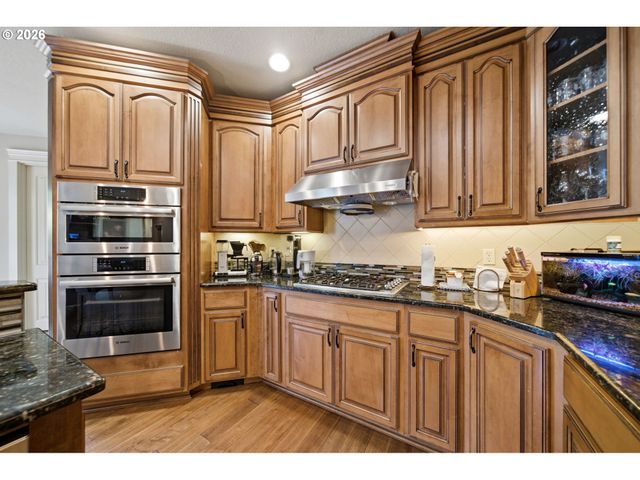 741 W DOGWOOD St, Washougal, WA 98671