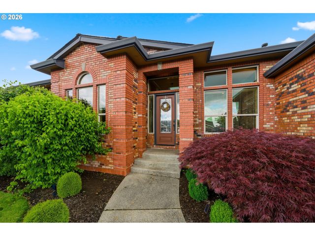 741 W DOGWOOD St, Washougal, WA 98671