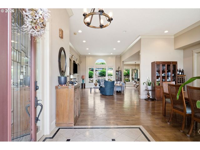 741 W DOGWOOD St, Washougal, WA 98671