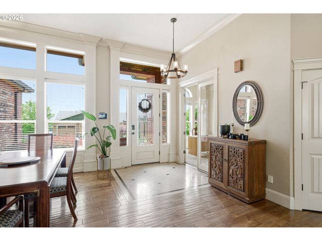 741 W DOGWOOD St, Washougal, WA 98671