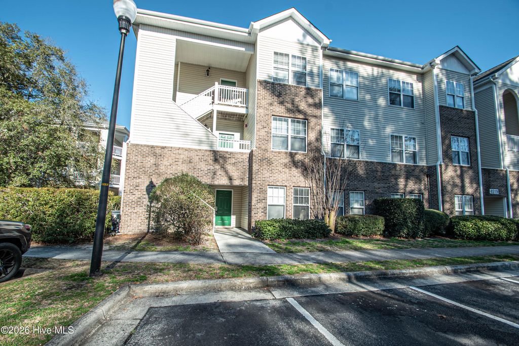 4519 Sagedale Drive Unit 101, Wilmington, NC 28405