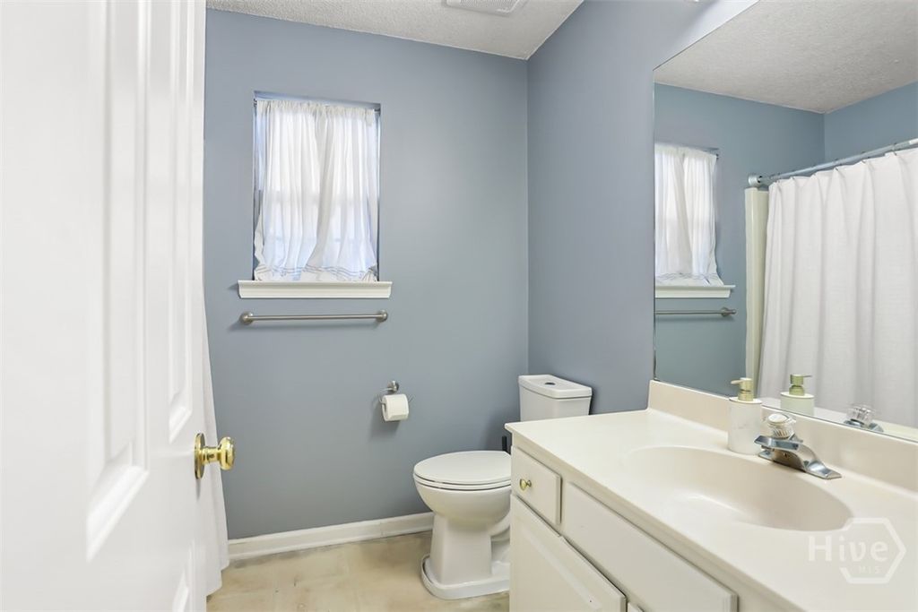 Image 16 of property listing at 306 Wild Heron Road, Savannah, GA 31419