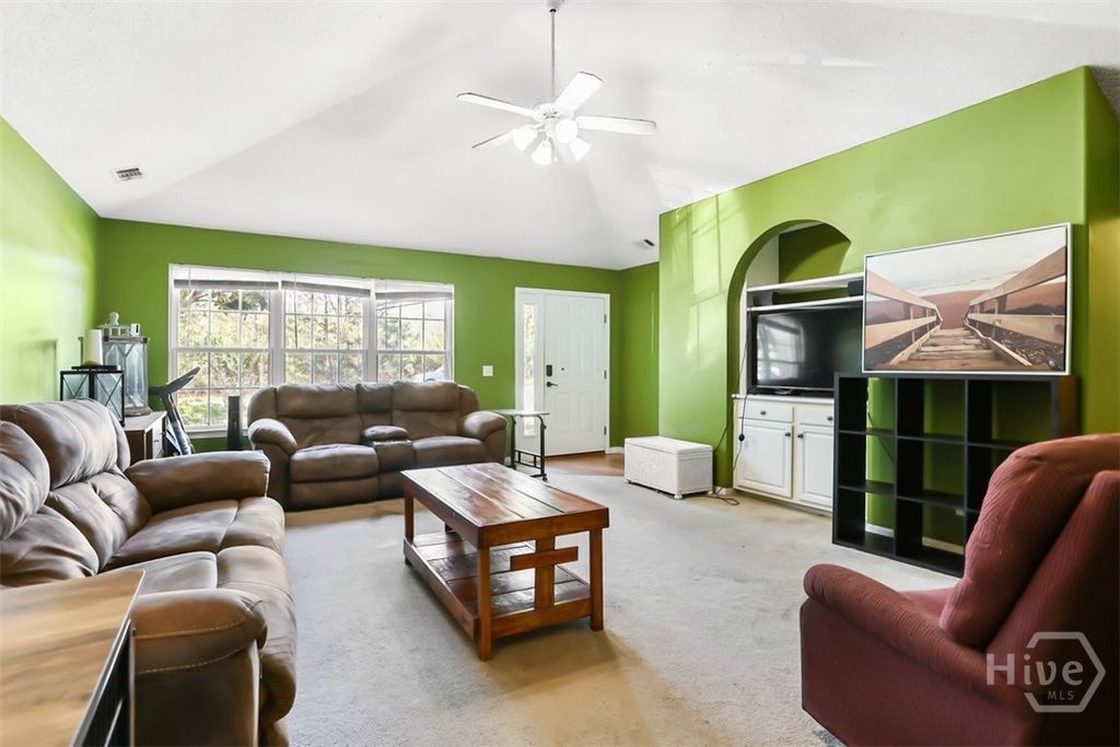 Image 4 of property listing at 306 Wild Heron Road, Savannah, GA 31419