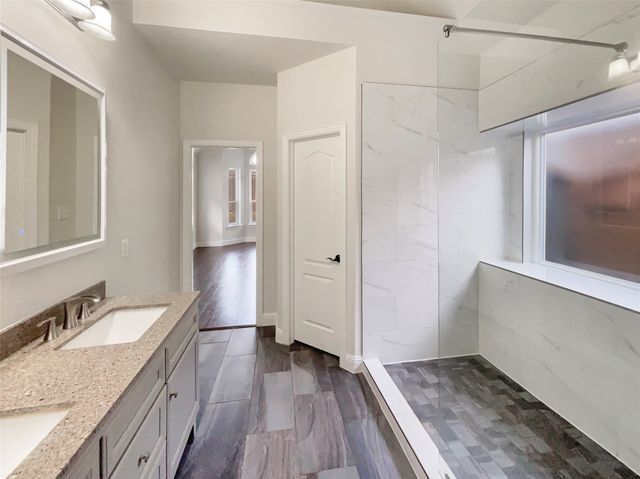 135 Sherwood Drive, Murphy, TX 75094