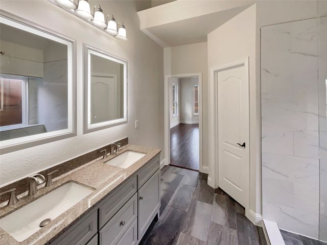 135 Sherwood Drive, Murphy, TX 75094