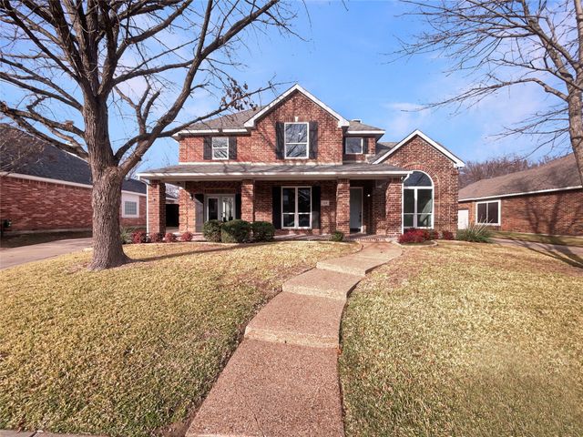 135 Sherwood Drive, Murphy, TX 75094