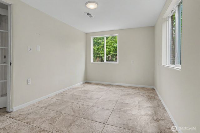 15206 40th Avenue S, Tukwila, WA 98188