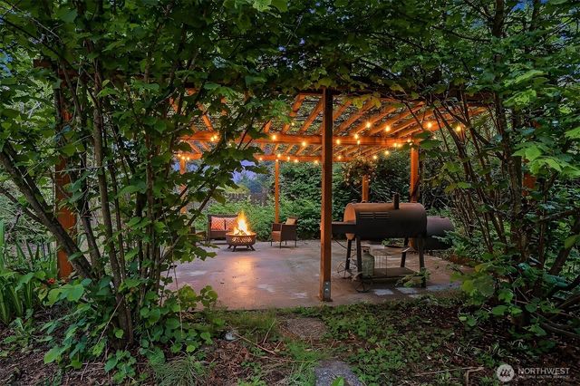 15206 40th Avenue S, Tukwila, WA 98188