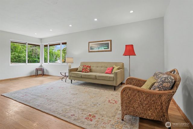 15206 40th Avenue S, Tukwila, WA 98188