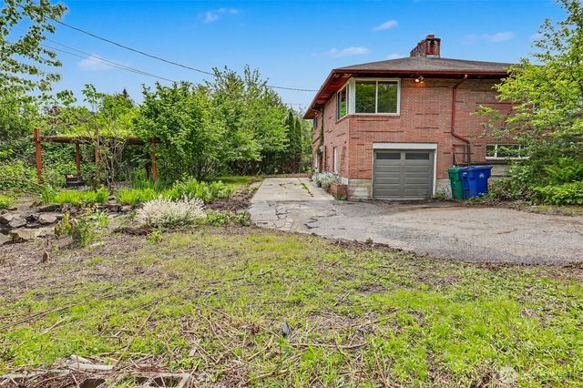 15206 40th Avenue S, Tukwila, WA 98188