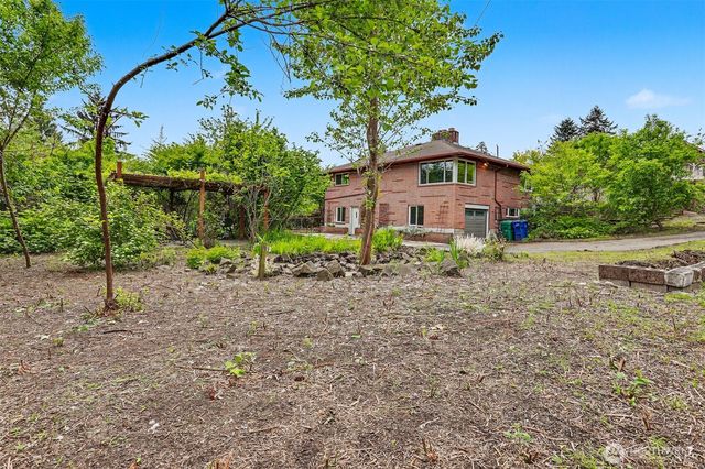 15206 40th Avenue S, Tukwila, WA 98188