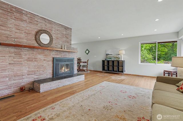 15206 40th Avenue S, Tukwila, WA 98188