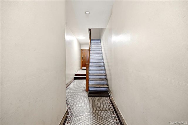 2875 Buhre Avenue, Bronx, NY 10461