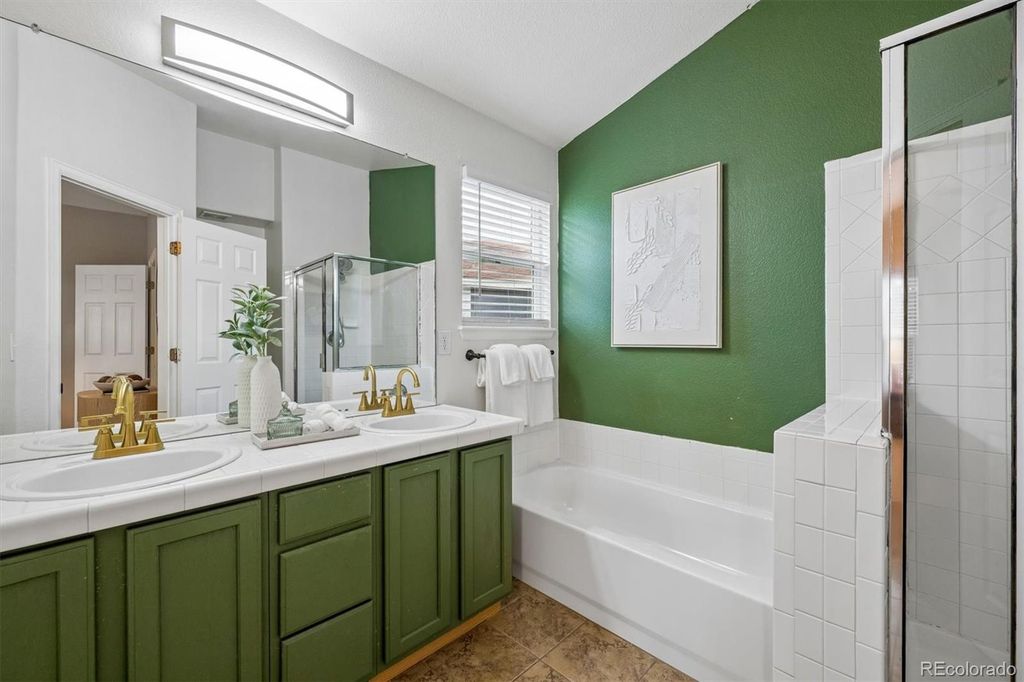 Image 23 of property listing at 4238 Brookwood Place, Highlands Ranch, CO 80130