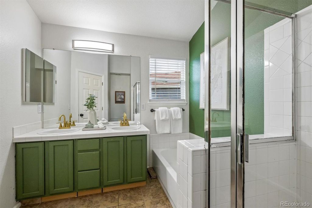 Image 24 of property listing at 4238 Brookwood Place, Highlands Ranch, CO 80130