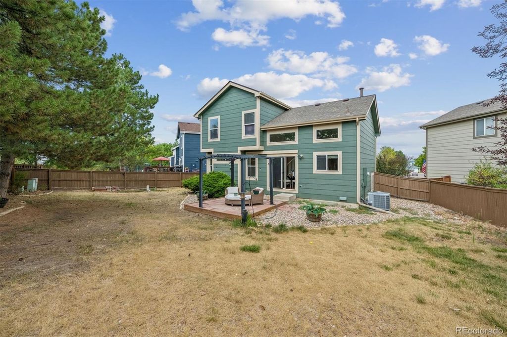 Image 4 of property listing at 4238 Brookwood Place, Highlands Ranch, CO 80130