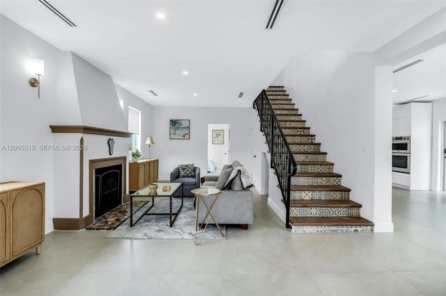 1636 SW 9th Street, Miami, FL 33135