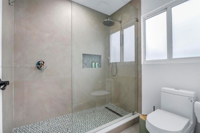 1636 SW 9th Street, Miami, FL 33135