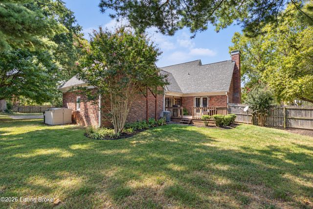 9112 Hurstwood Ct, Louisville, KY 40222
