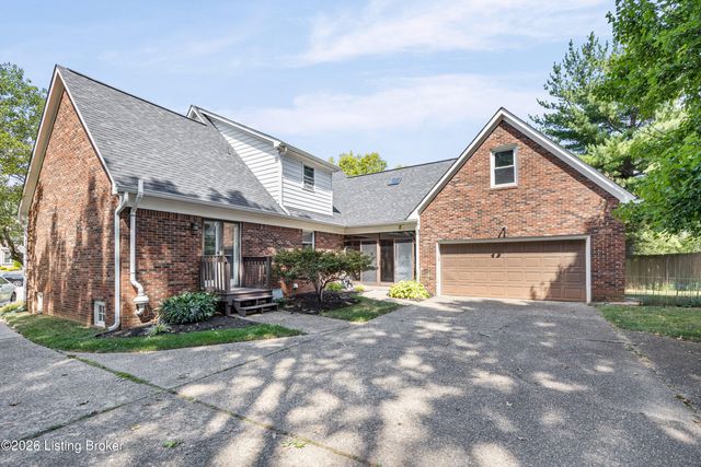 9112 Hurstwood Ct, Louisville, KY 40222