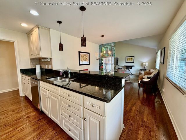 4109 Virginia Avenue Se, Charleston, WV 25304