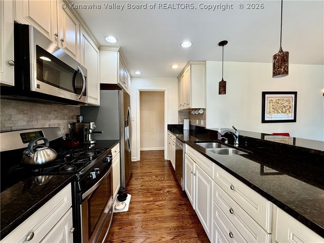 4109 Virginia Avenue Se, Charleston, WV 25304