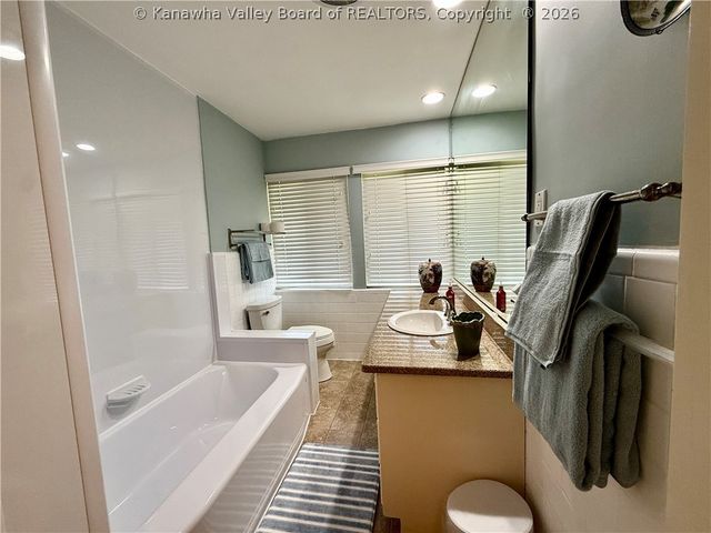 4109 Virginia Avenue Se, Charleston, WV 25304