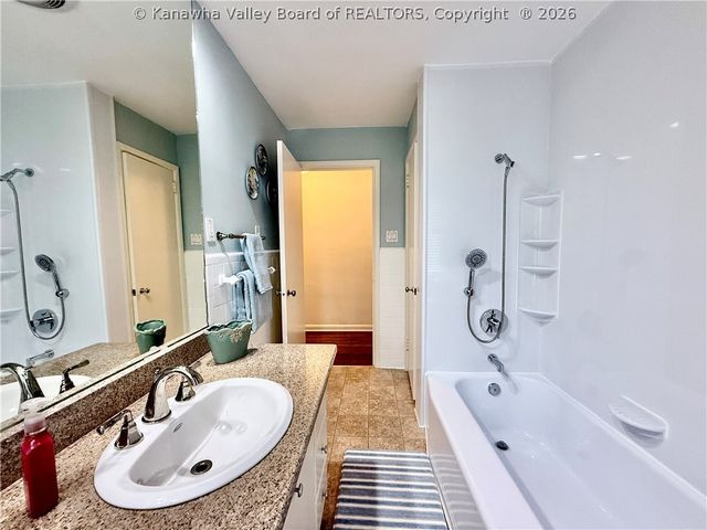 4109 Virginia Avenue Se, Charleston, WV 25304