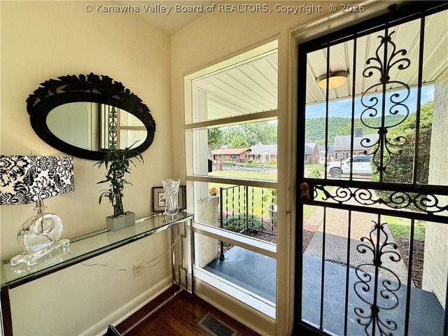 4109 Virginia Avenue Se, Charleston, WV 25304