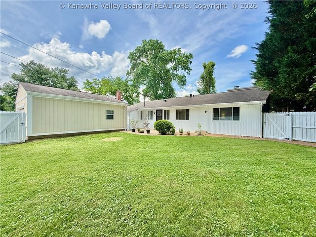 4109 Virginia Avenue Se, Charleston, WV 25304