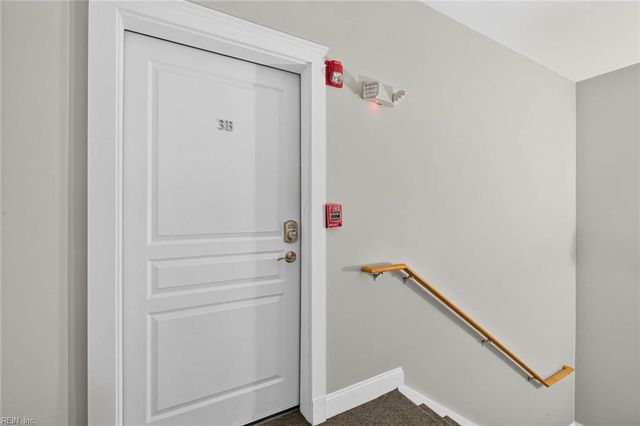 504 E Freemason St Apt 3B, Norfolk, VA 23510