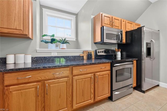 504 E Freemason St Apt 3B, Norfolk, VA 23510