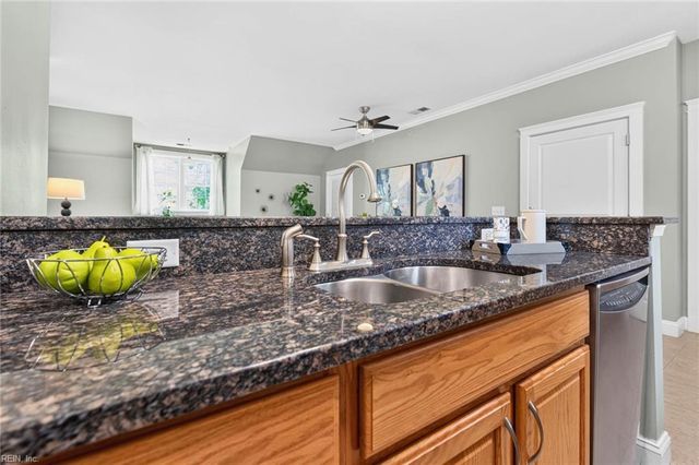 504 E Freemason St Apt 3B, Norfolk, VA 23510