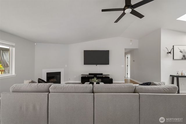 6432 Crossing Place SW, Port Orchard, WA 98367