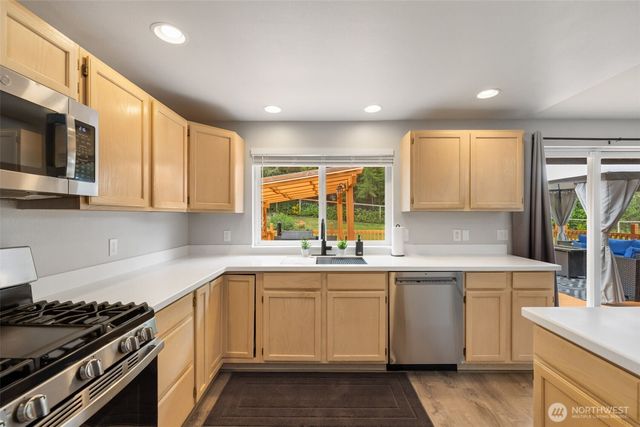 6432 Crossing Place SW, Port Orchard, WA 98367